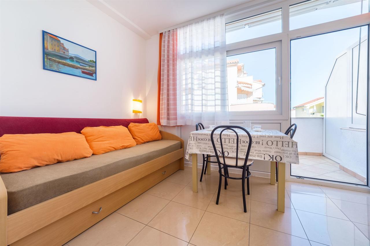 Apartments Zanze Vodice Exterior photo