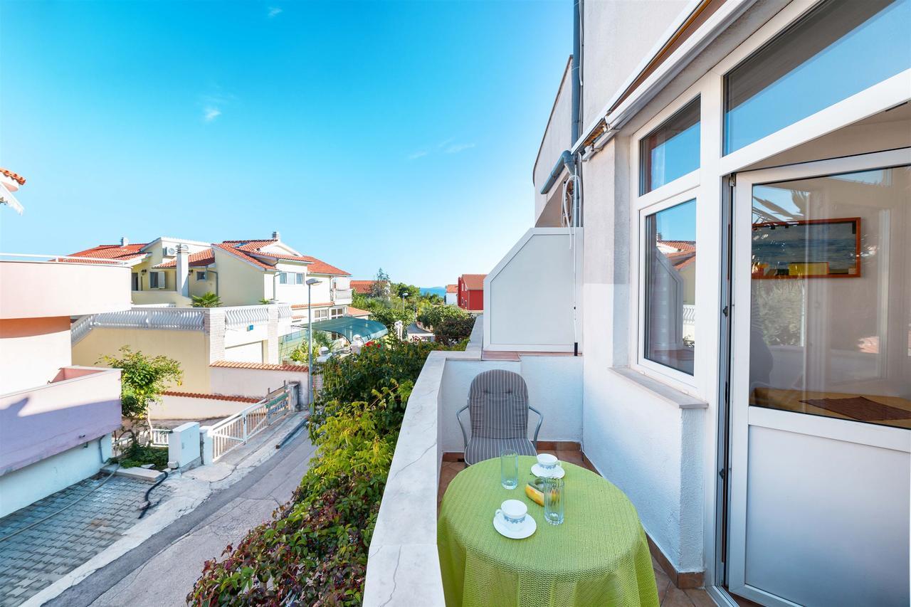 Apartments Zanze Vodice Exterior photo