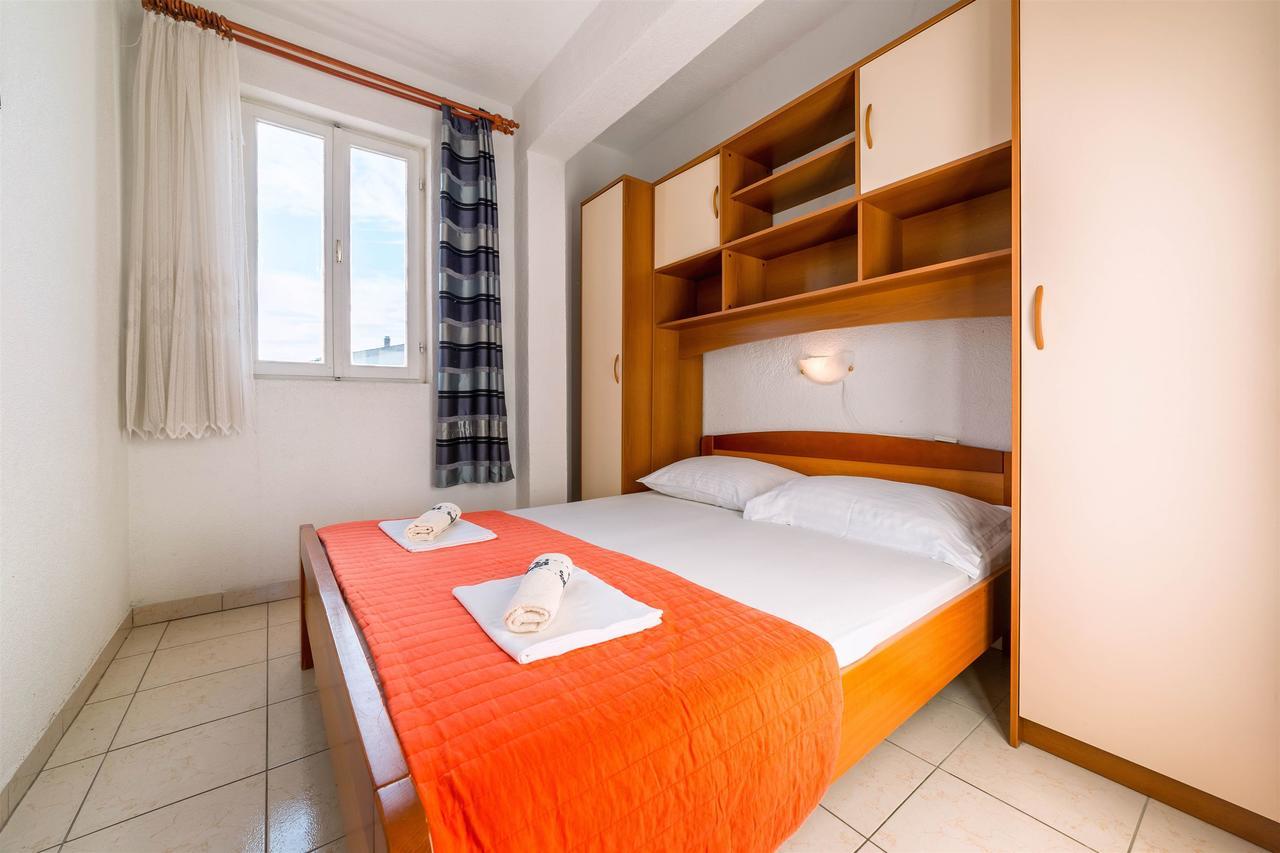 Apartments Zanze Vodice Exterior photo